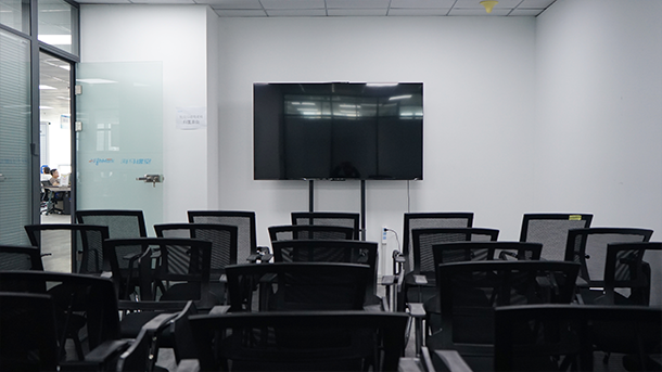 多方位的人文關(guān)懷