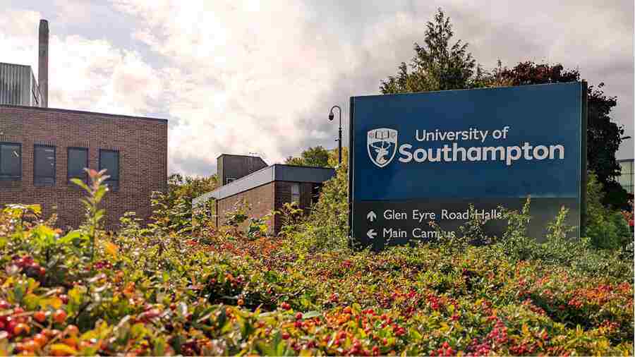 英國南安普頓大學掛科補考時間